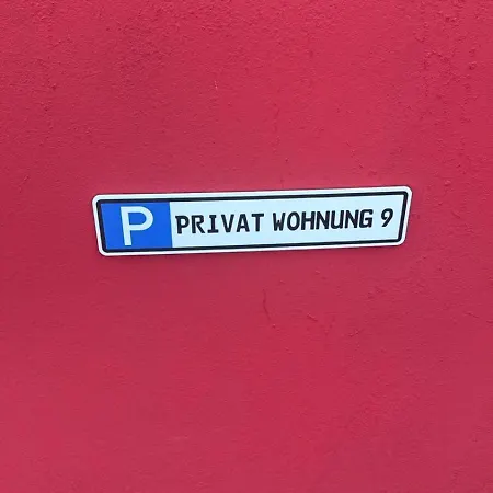 Nebenhof *